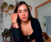 i_am_rogue is a 24 year old female webcam sex model.