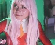 loidjanne is a 18 year old female webcam sex model.
