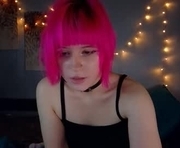 kikimoor is a 19 year old female webcam sex model.