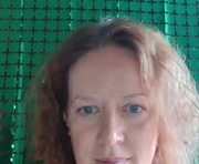 12ennie is a  year old female webcam sex model.