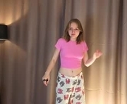 yangsperanza is a 18 year old female webcam sex model.