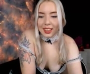sophia_heartfilia is a 19 year old female webcam sex model.