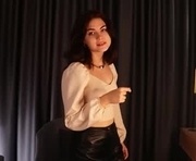 iveyragains is a 18 year old female webcam sex model.