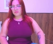alana_glasses is a 19 year old female webcam sex model.