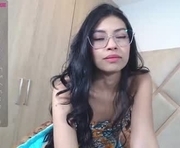ellajonz is a 18 year old female webcam sex model.