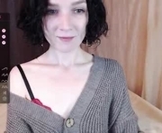 tinawincee is a 31 year old female webcam sex model.