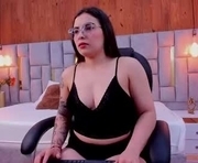 chloe24_ is a 23 year old female webcam sex model.