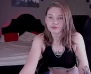 marry_raspberry is a 20 year old female webcam sex model.