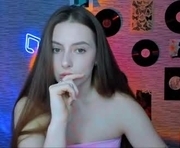 glo_lo is a 22 year old female webcam sex model.
