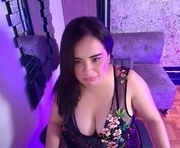 anne_saenz is a 25 year old female webcam sex model.