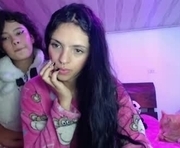 pamelaa_reyess is a 22 year old female webcam sex model.