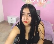 caroline_blake01 is a 19 year old female webcam sex model.