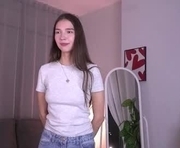 fine__line is a 18 year old female webcam sex model.