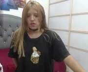 eilish_hall is a 18 year old female webcam sex model.