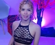 liliwatsonj is a  year old female webcam sex model.