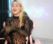 estrella2407 is a 26 year old female webcam sex model.