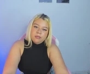 arthemiss033 is a  year old female webcam sex model.