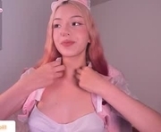 aurora_doll1 is a 20 year old female webcam sex model.