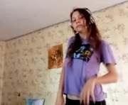 kamisalling is a 18 year old female webcam sex model.
