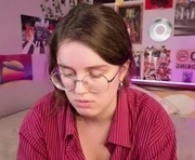 meganblewett is a 19 year old female webcam sex model.