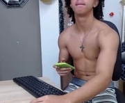 kim_curly_ is a 18 year old male webcam sex model.
