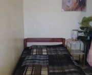 mask_angelaxxx is a 19 year old female webcam sex model.