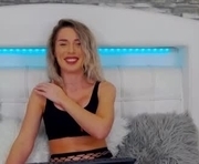 lexygreys is a 29 year old female webcam sex model.