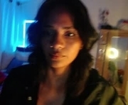 samara_beltran is a 21 year old female webcam sex model.