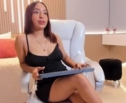 camile_cute is a 18 year old female webcam sex model.