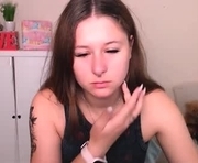 linda_s_ is a  year old female webcam sex model.