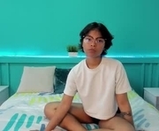 calipsoo_1 is a 18 year old female webcam sex model.