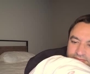 syxxlyxx6 is a  year old male webcam sex model.