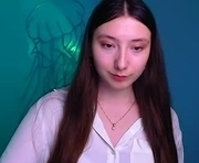 _luna_moon__ is a 19 year old female webcam sex model.