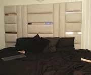 little_peachhh is a 25 year old female webcam sex model.