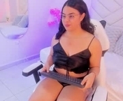 naharax_12 is a  year old female webcam sex model.