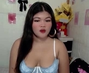 yannieq2002 is a  year old female webcam sex model.