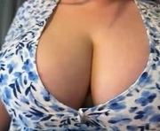 pinksamantha1 is a  year old female webcam sex model.