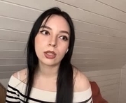 kishagabino is a 18 year old female webcam sex model.