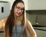 ronnist is a 18 year old female webcam sex model.