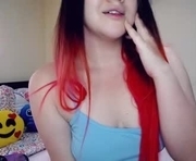 uwumary is a 19 year old female webcam sex model.