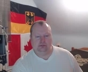 andre124231 is a 50 year old male webcam sex model.