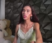 iamkarlaa is a 21 year old female webcam sex model.