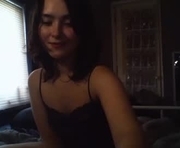 soursou is a 18 year old female webcam sex model.