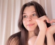 peek_in_my_window is a 18 year old female webcam sex model.