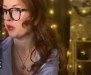 edithafarro is a 21 year old female webcam sex model.