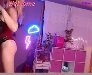 guiltygamer is a 35 year old female webcam sex model.