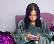 milucortes2529 is a 19 year old female webcam sex model.