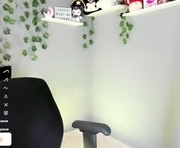 alana_muller_ is a  year old shemale webcam sex model.