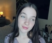 baby_in_velvet is a 19 year old female webcam sex model.