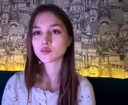ferneprivatsky is a 18 year old female webcam sex model.